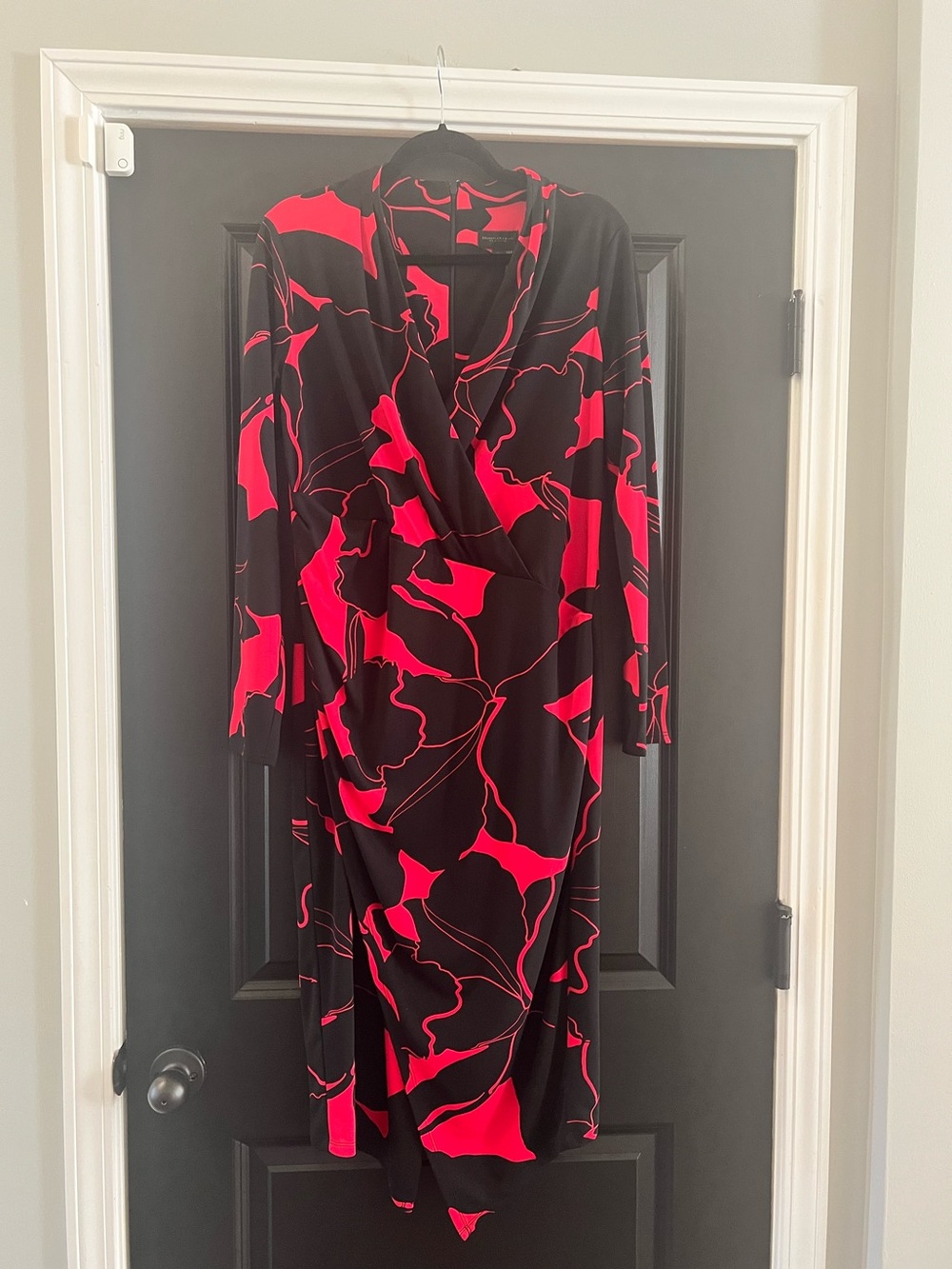 Donna Karan New York Size 12 Black Red Abstract Print Draped Midi Dress